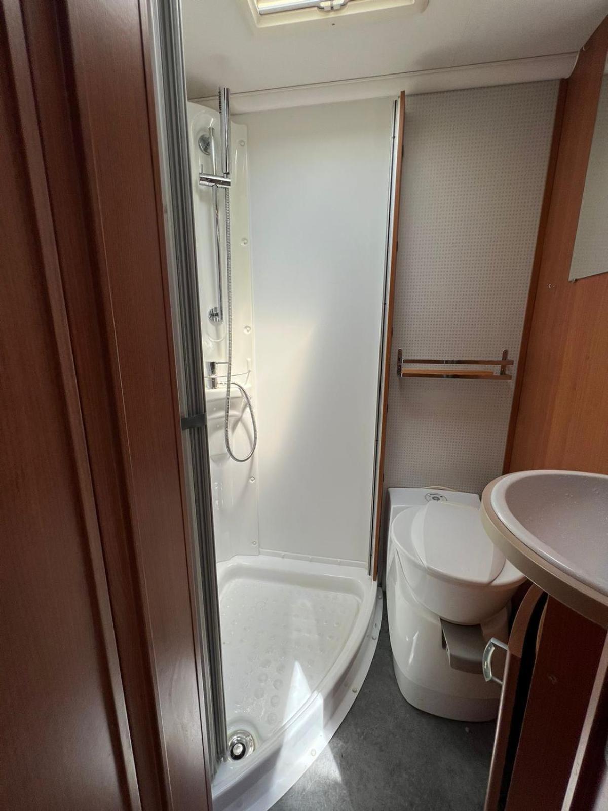 Campingplatz Camper Rent Motorhome Albanian Tirana